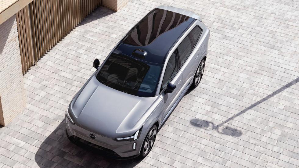 Πρεμιέρα για το αναβαθμισμένο Volvo EX90